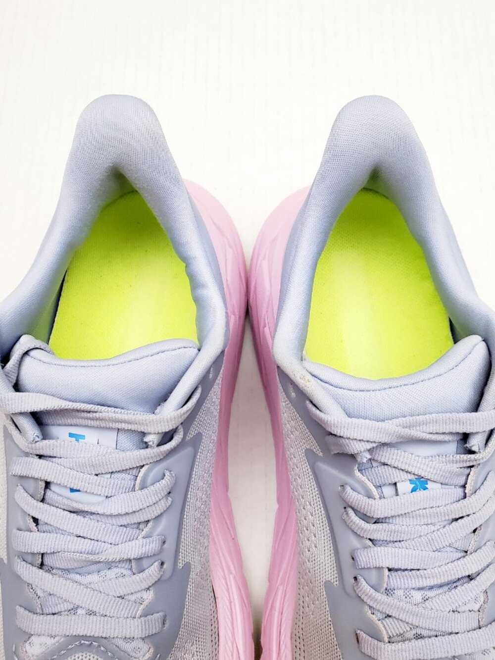 HOKA ONE ONE ARAHI 7 Womens Size 8b Grey & Pink Athletic Running Shoes 1147851 - Picture 6 of 12